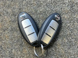 【インテリジェントキー】広い駐車場でどこに止めた分らない時!リモコンスイッチボタンを押すとクルマがピッと音とハザードランプで応えてくれます!