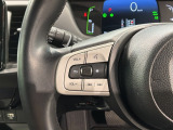ステアリングにオーディオ操作スイッチが付いています。オーディオ画面に直接タッチしなくても操作が出来ますので、運転に集中できます。