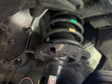 お車を安心してお乗りいただく為には、足回りの定期点検が欠かせません。サービスサポート(有償保証)では無料点検もご提供しており、安心のカーライフをお過ごしいただけるサポート体制が整っています。