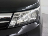 夜間の視認性に優れているLEDヘッドライトです!バルブ切れや消費電力も少なく、優秀なライトです!車種・グレードによっては自動ハイビームも付いてます!