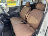 近年では格安のお車にてトラブルが多発しています。トラブルの原因が車検整備です。当店ではただ車検を通すだけでなく、独自の車検整備の規定を定めて車検取得を行っています。