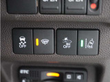 ◆パワーウィンドウスイッチ◆運転席から全席の窓の開閉操作を行うことが出来いつでも換気ができます!