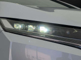 暗闇でもハッキリ見えるLEDヘッドライト!暗い夜道でも安心してドライブできます
