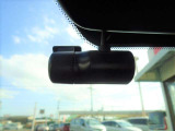 事故に遭遇してしまった時など、品質の高い映像と音声で運転の記録するドラレコ。ドライブの思い出を記録に残したい方や、ご自身のドライビングをチェックされたいお客さまにもおすすめです!!!!