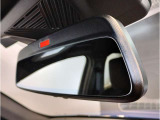 ☆BMWのルームミラーには自動防眩機能が備わっております。後続車のヘッドライトの明るさで幻惑されるのを防止☆