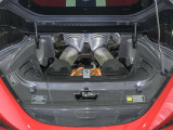 新開発の2.9L V6ターボエンジンにモーターを組み合わせ、システム総合出力830cvの優れたパワーを発生します。