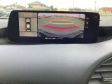 360&deg;ビューモニター搭載車です!4つのカメラを活用し上から俯瞰したようなトップビューなどをセンターディスプレイに表示します。