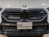 ☆BMWの代名詞とも言える【キドニーグリル】一目見ただけでBMW車であると認識できる確固たるアイコンとして存在感を放ちます☆