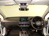 【ルームクリーニング】せっかく乗るならピカピカの車がいいですよね!当店は、他社では省きがちな細部に至るまで、徹底した清掃を行っております。
