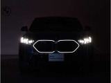 ☆BMWの代名詞とも言える【キドニーグリル】一目見ただけでBMW車であると認識できる確固たるアイコンとして存在感を放ちます☆