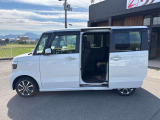 ■□■□■ お客様によりお手頃価格でお車にお乗りいただくために、なるべく「店頭での平日納車」「車検や点検などの予約制」をお願いしております ■□■□■