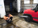 御納車前には選任スタッフが真心こめて清掃いたします!!