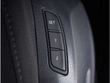 【メモリーシート】ドライバーごとに設定したシート位置を記憶して、ボタン一つで切り替えできる便利な機能。運転する方に合わせたシート位置となるので複数名が乗られるご家庭にオススメです。