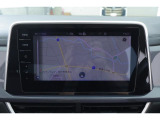 Volkswagen純正インフォテイメントシステム&rdquo;Discover Pro&rdquo;:従来のナビゲーションシステムの域を超える、車両を総合的に管理するシステムです。また、スクリーンに触れることなく手のひらを