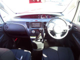 周りが見やすく運転しやすいお車です♪
