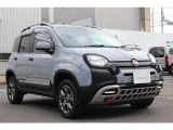 FIATらしい愛らしさと個性を感じるフロントフェイス。街中でも目を惹くデザインです