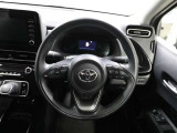 各操作スイッチなどもハンドルから手を放すことなく操作可能で安全運転に支援いたします!