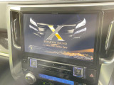 【BIG-X11インチナビ】人気の大画面BIG-Xナビを装備。専用設計で車内の雰囲気にマッチ!ナビ利用時のマップ表示は見やすく、テレビやDVDは臨場感がアップ!いつものドライブがグッと楽しくなります♪