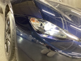 LEDヘッドライト装備!明るい白色光で夜間走行時の高い視認性を確保し、LEDならではの省電力化で低燃費にも貢献しています。