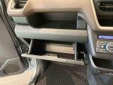 納車前にはプロのメカニックが点検、整備を行いますので安心してお乗り頂けます!!