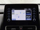 ディスプレイオーディオを装備。スマホとクルマをつなぐことで、これまでのナビに加えて、いろんなサービスが楽しめます。