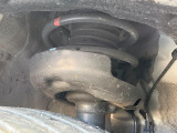 お車を安心してお乗りいただく為には、足回りの定期点検が欠かせません。サービスサポート(有償保証)では無料点検もご提供しており、安心のカーライフをお過ごしいただけるサポート体制が整っています。