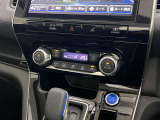 オートエアコンで快適な車内温度を演出してくれます!