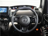 ◆ハンドル全体◆各種スイッチがハンドルから手を放さず操作できるので運転中でも楽に操作できます。