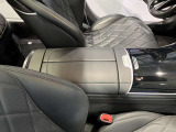 メルセデスの認定中古車には、経験豊富なメカニックが最大100項目にも及ぶ点検・整備項目が設定されています。