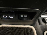 お出かけや非常時に便利なAC100V電源です。