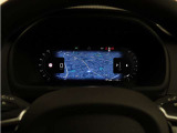 Google アシスタントを呼べば、友人や家族、会社の同僚への連絡や、車内環境の調整も思いのまま。ルート案内やエンターテイメント機能を利用する際も、ステアリングから手を離す必要はありません。