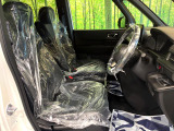 運転席シート廻りは使用感も少なく、良好な状態となっています。丁寧に使われていたことがよくわかりますね。