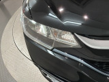 LEDヘッドライトは、点灯の瞬間から最大光量を発揮し、突然暗くなるトンネルなどでの安定感を高めます。
