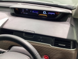 ドライブのサポート、車内の収納スペースも充実してます♪