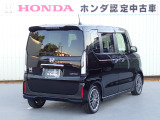 ◆リアは【プライバシーガラス】となっております。プライバシーの確保と見た目の良さはもちろんの事、太陽光を防ぐのでエアコンの効きも良くなります。エアコンの効きが良くなるので、燃費の向上にもつながります。