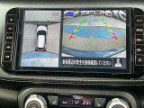 アラウンドビューモニターは車庫入れの強い味方となってくれます。上から車を見下ろすように視ることで、駐車場枠内にビシッと真っ直ぐ停めれます!☆一度使ったらわかって頂けます☆