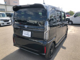 【車体写真】どのメーカーのお車でも、査定大歓迎です!その場で無料査定をさせていただきます。