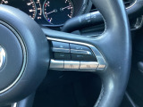 MRCC(マツダレーダークルーズコントロール)は先行車との車間を維持しながら追従走行を行い、長距離でのドライバー負担を軽減させてくれます。