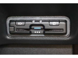 もちろんETC付きでビルトインタイプを装備!見た目もスマート♪高速道路の料金所も楽々通過♪
