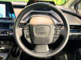 【純正革巻きステアリング】上質な革を使用することで、手にしっかり馴染みとても運転しやすいハンドルです♪