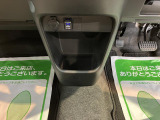 エンジンオイル、オイルエレメント、ワイパーゴム交換。その他バッテリーやベルト類など点検の上、必要な場合には交換してお渡します。