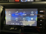 スマホのBluetoothと接続すれば、自分の好きな音楽を聴きながら運転ができます♪ 何処に行くときも、自分の好きな音楽で運転を楽しみましょう!