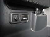 非常時やキャンプなどに役立つAC100Vコンセント付きです。