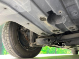 お車を安心してお乗りいただく為には、足回りの定期点検が欠かせません。サービスサポート(有償保証)では無料点検もご提供しており、安心のカーライフをお過ごしいただけるサポート体制が整っています。