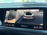 3Dサラウンドビューで後ろから自車を見たところです。