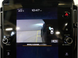 サイドビューカメラは、狭い道路での走行や左側への寄せに活躍。周囲の状況をしっかり確認でき、安全性を高める便利な機能です。