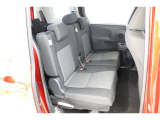 中古車をキレイで気持ちよくお乗りいただけるよう、エンジンルームからシートを外した洗浄まで、目に見えないところまで徹底的に洗浄しています★