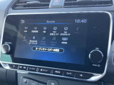 9インチの大画面モニターを搭載し、Apple CarPlayへのワイヤレス接続やAndroid Autoにも対応。