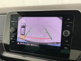 カラーバックモニター搭載しています。リアの映像がカラーで映し出されますので日々の駐車も安心安全です。