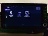 純正メモリーナビとバックカメラ付☆bluetoothオーディオでドライブも好きな音楽を聴いて楽しめます。TV視聴も可能です☆